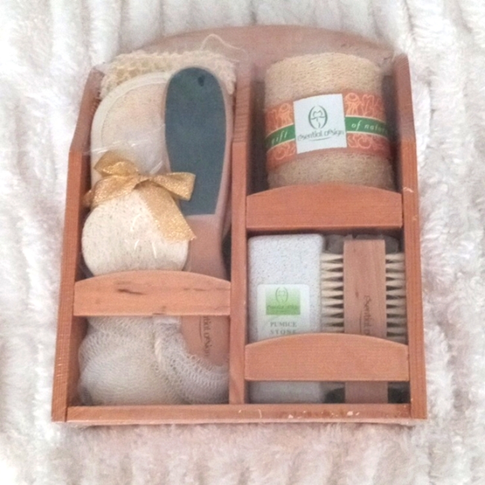 New 8 piece Natural Body Spa Set